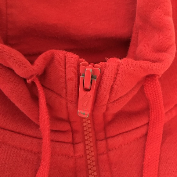 Nike red jacket - Picture 3 of 3
